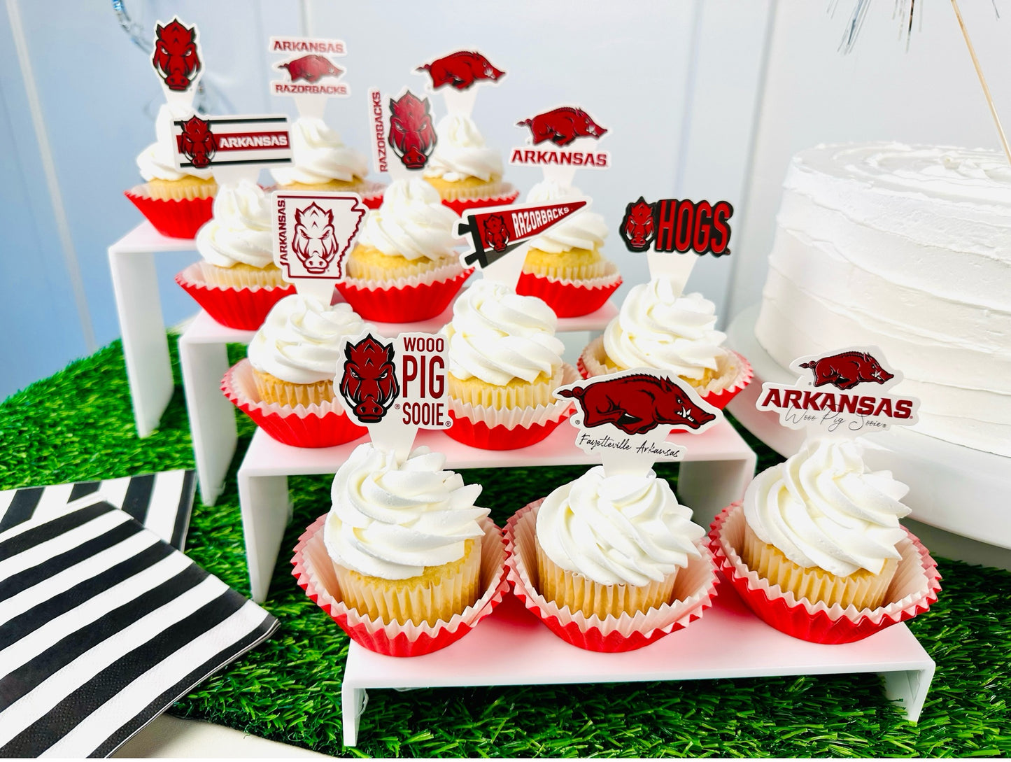 Arkansas Razorbacks Cupcake Toppers (24 Pieces)