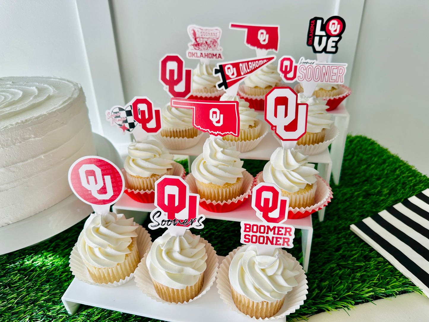 Oklahoma Sooners Cupcake Toppers (24 Pieces)