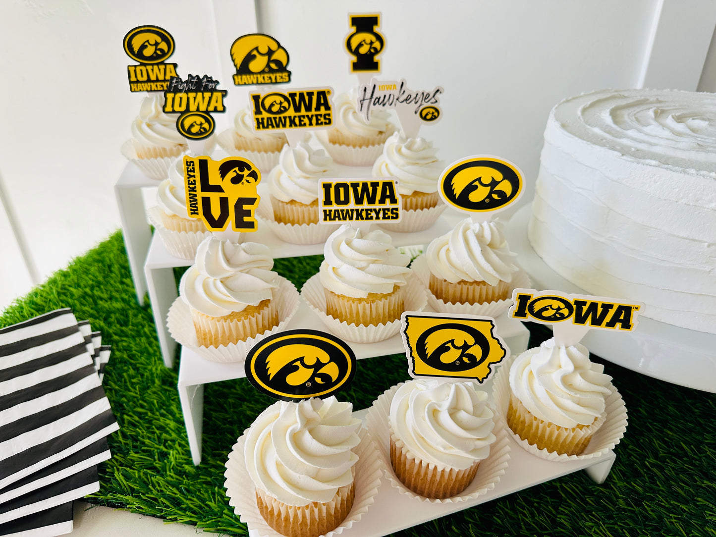 Iowa Hawkeyes Tide Cupcake Toppers (24 Pieces)