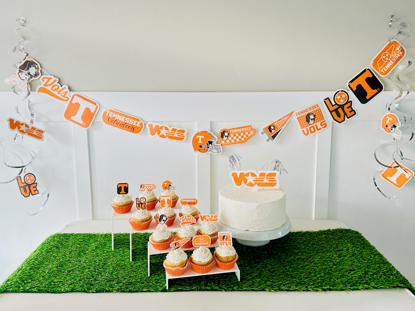 Tennessee Vols Party Decorations with Banner and Cupcake Toppers (42 Pieces)